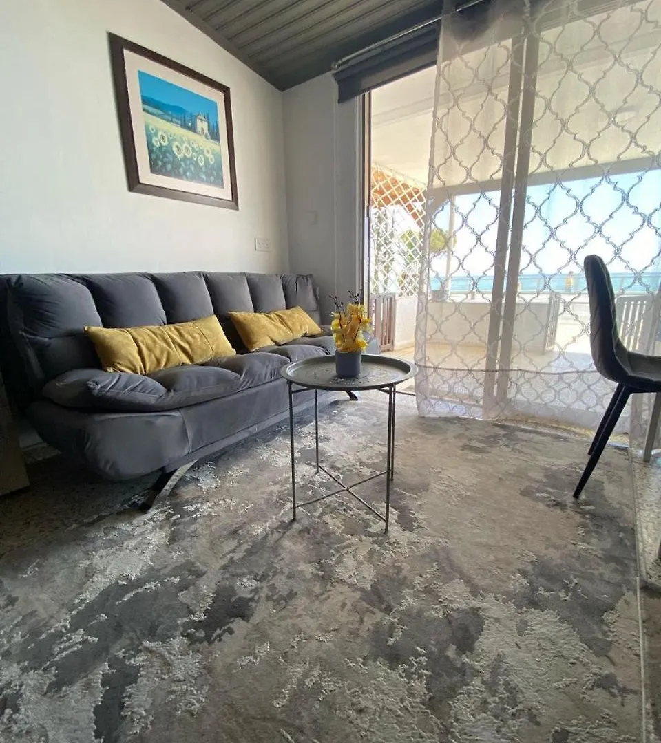 Mackenzie By The Sea Ground Floor Home Larnaca