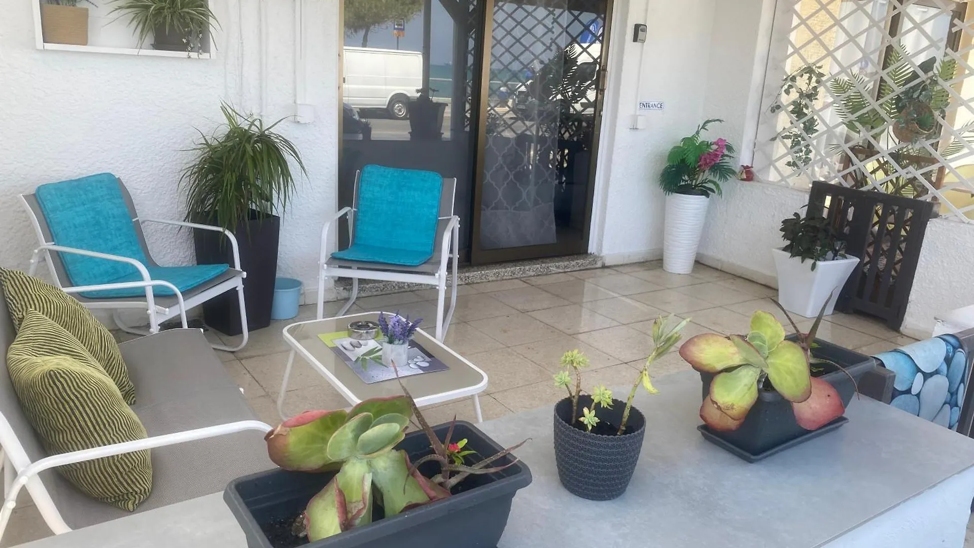 Mackenzie By The Sea Ground Floor Home Larnaca Lejlighed